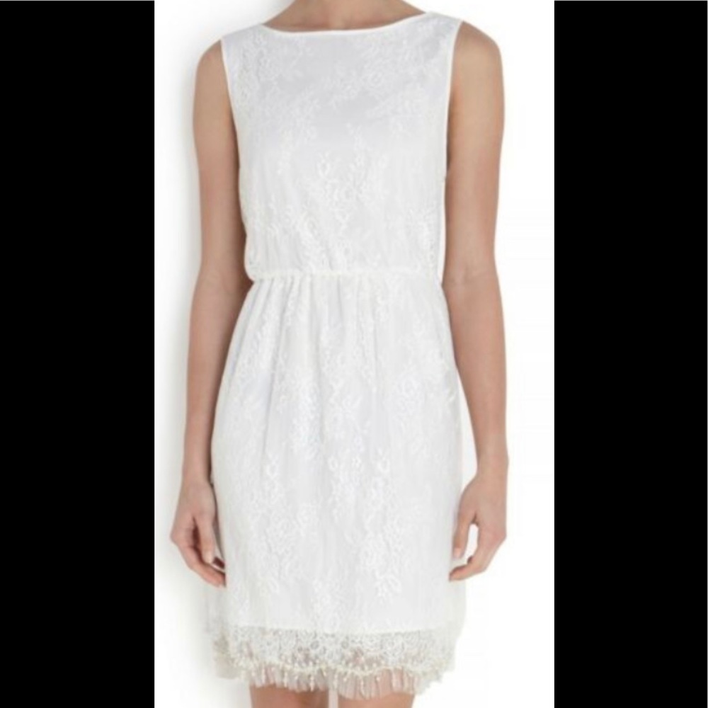 LAST CALL! MAKE OFFER!
Exquisite Alice + Olivia White Lace Dress, Size S - Picture 10 of 10